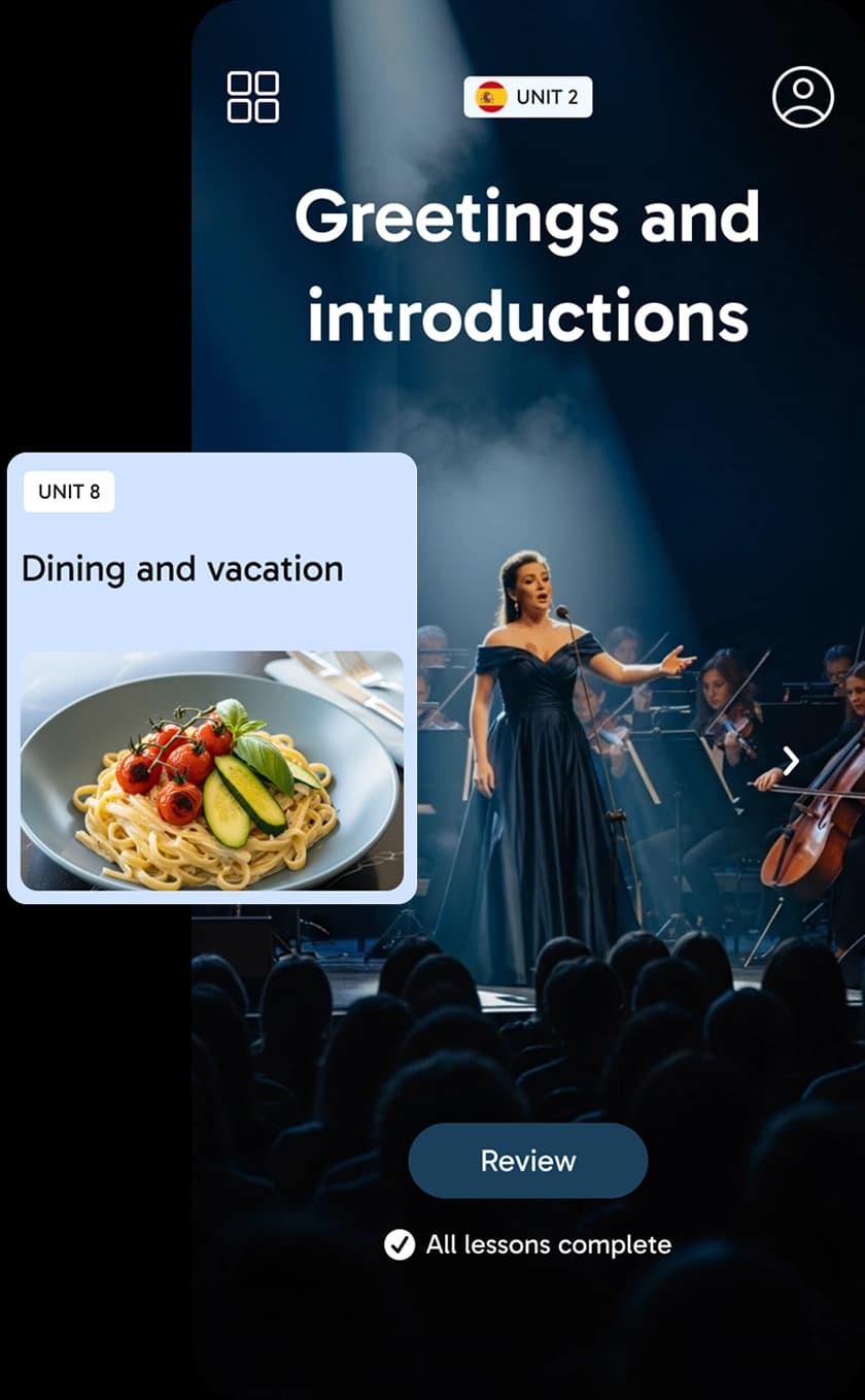 Screenshot der Rosetta-Stone-Sapphire-App, der eine Lektionskarte mit dem Titel „Begrüßungen und Vorstellungen“ für Spanisch-Lektion 2 (mit einer Frau im blauen Abendkleid vor dunklem Hintergrund) sowie eine Lektionskarte mit dem Titel „Essen und Urlaub“ für Lektion 8 (mit einem Teller Pasta mit Gemüse) zeigt.